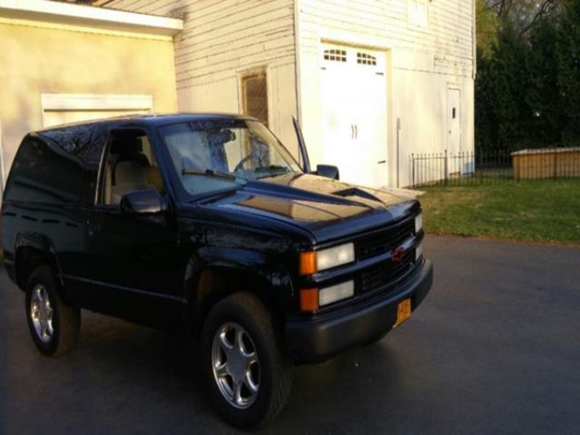 1999 Chevrolet Tahoe for sale by owner in Westtown