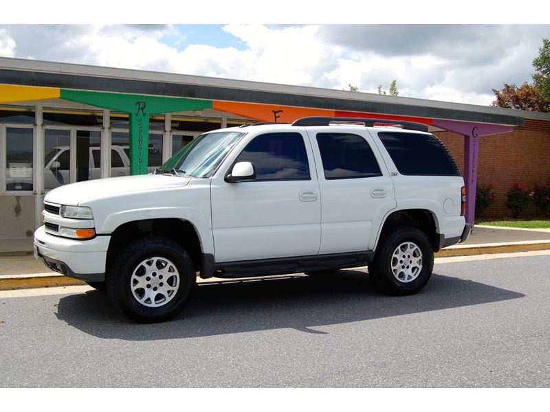 2004 Chevrolet Tahoe for sale by owner in Pittsburgh