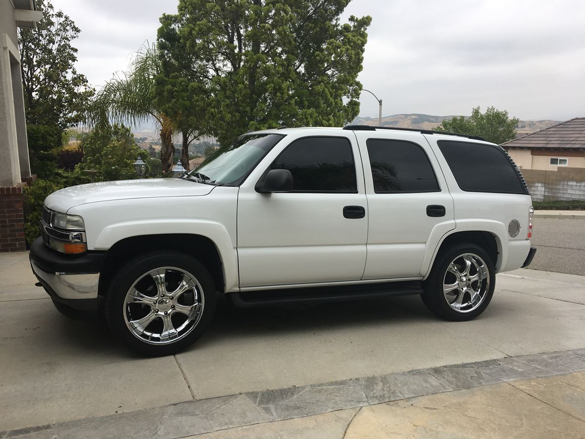 2005 Chevrolet Tahoe for sale by owner in Castaic