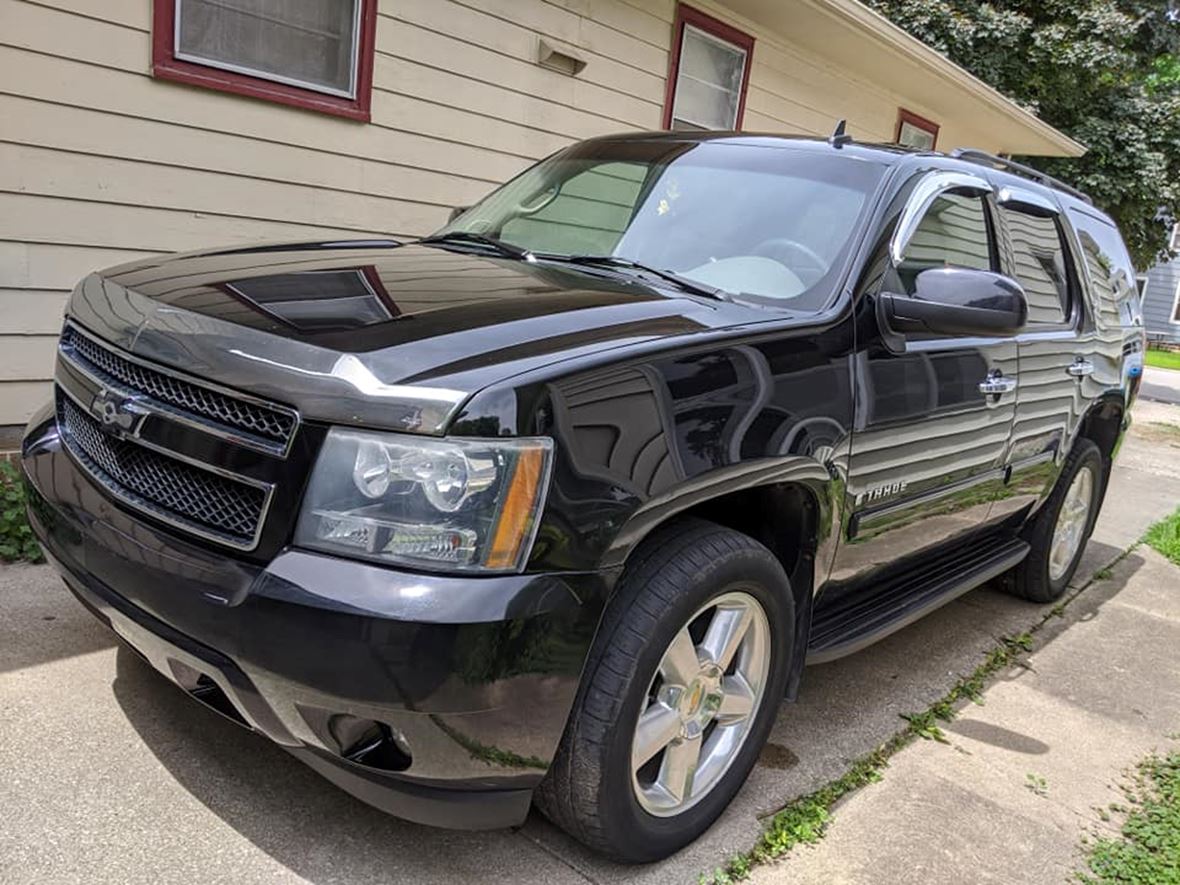 2008 Chevrolet Tahoe for sale by owner in Fort Dodge