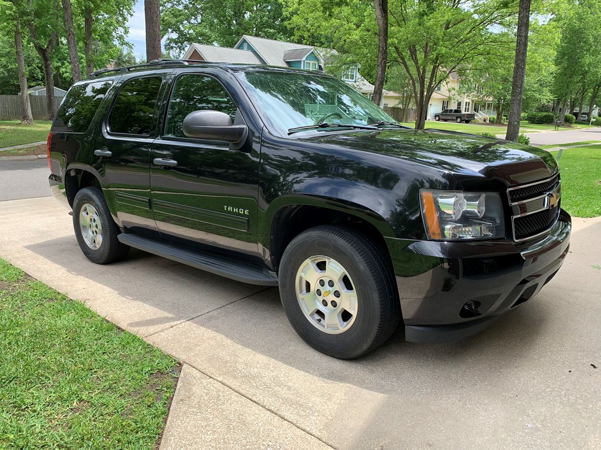 2010 Chevrolet Tahoe LS for sale by owner in Summerville