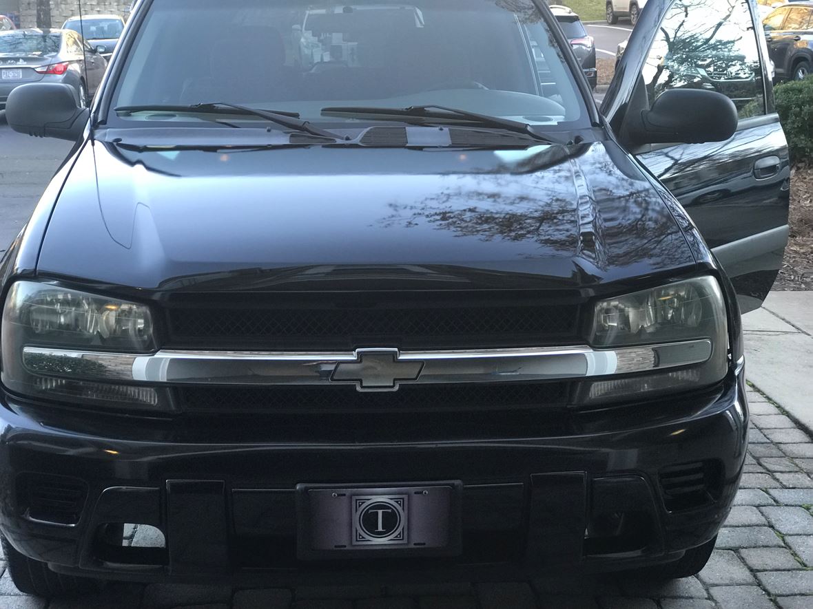 2004 Chevrolet Trailblazer for sale by owner in Raleigh