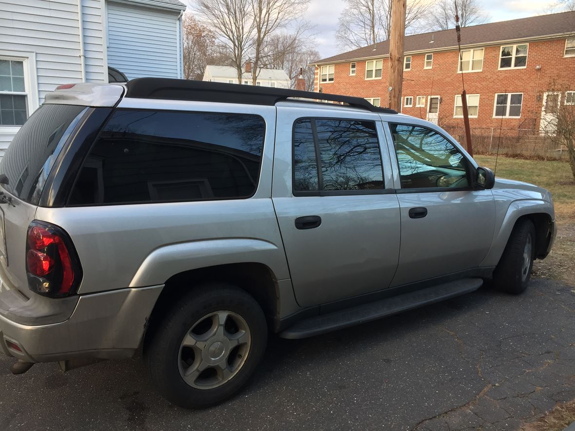 2006 Chevrolet Trailblazer for sale by owner in Manchester
