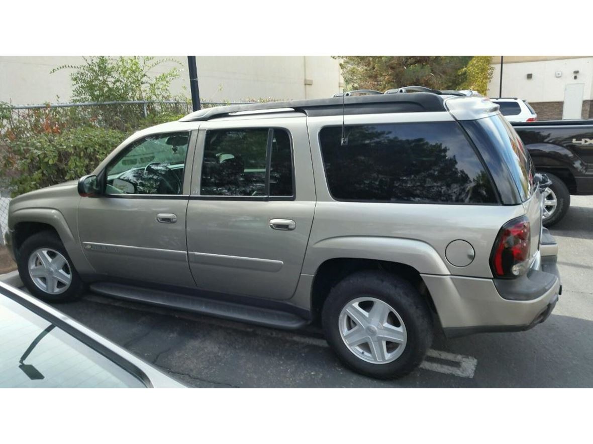 2003 Chevrolet TrailBlazer EXT for sale by owner in Apple Valley