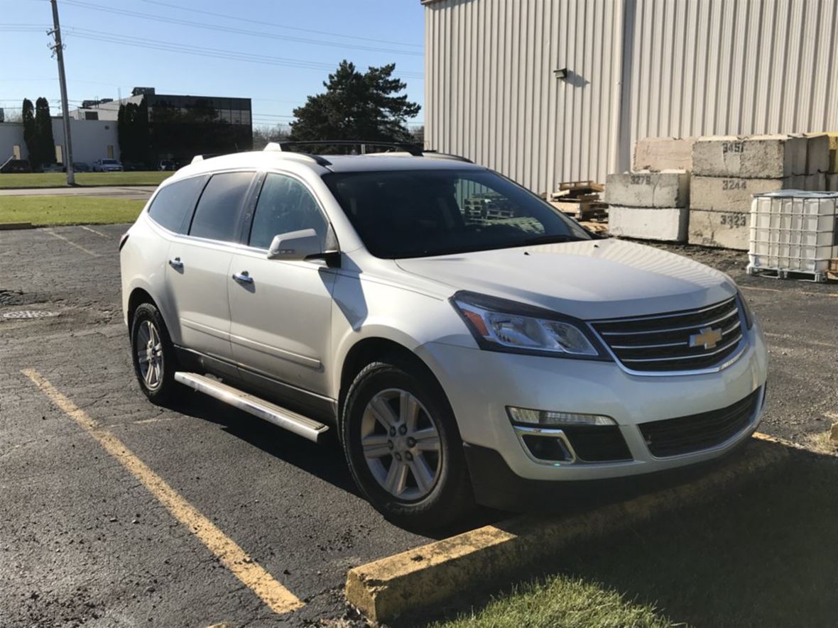 2013 Chevrolet Traverse for sale by owner in Livonia
