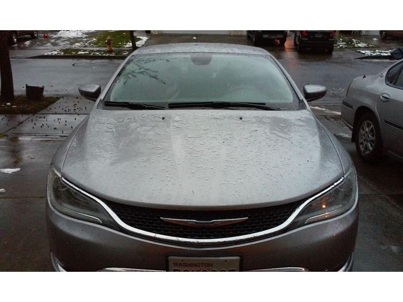 2015 Chrysler 200 for sale by owner in Olympia