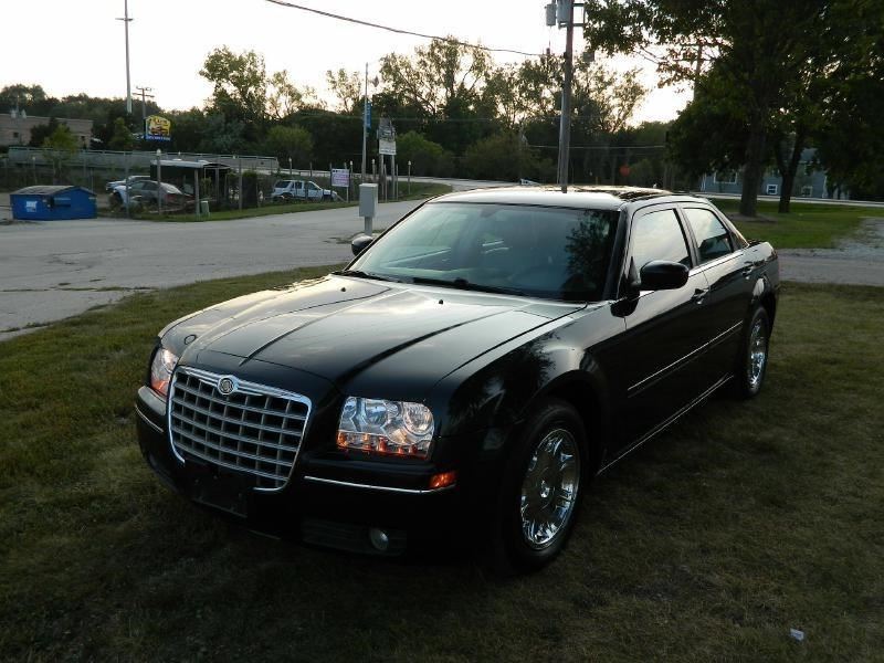 2005 Chrysler 300 for sale by owner in Joliet