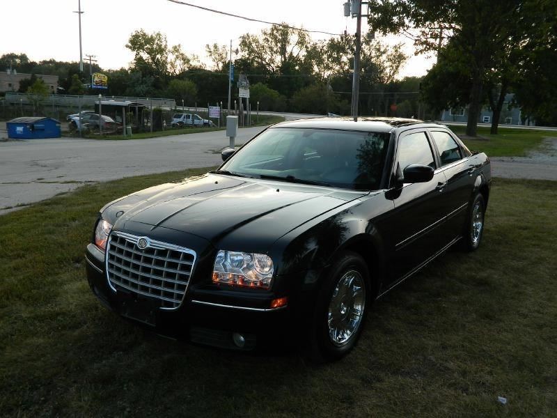 2005 Chrysler 300 for Sale by Owner in Joliet, IL 60436