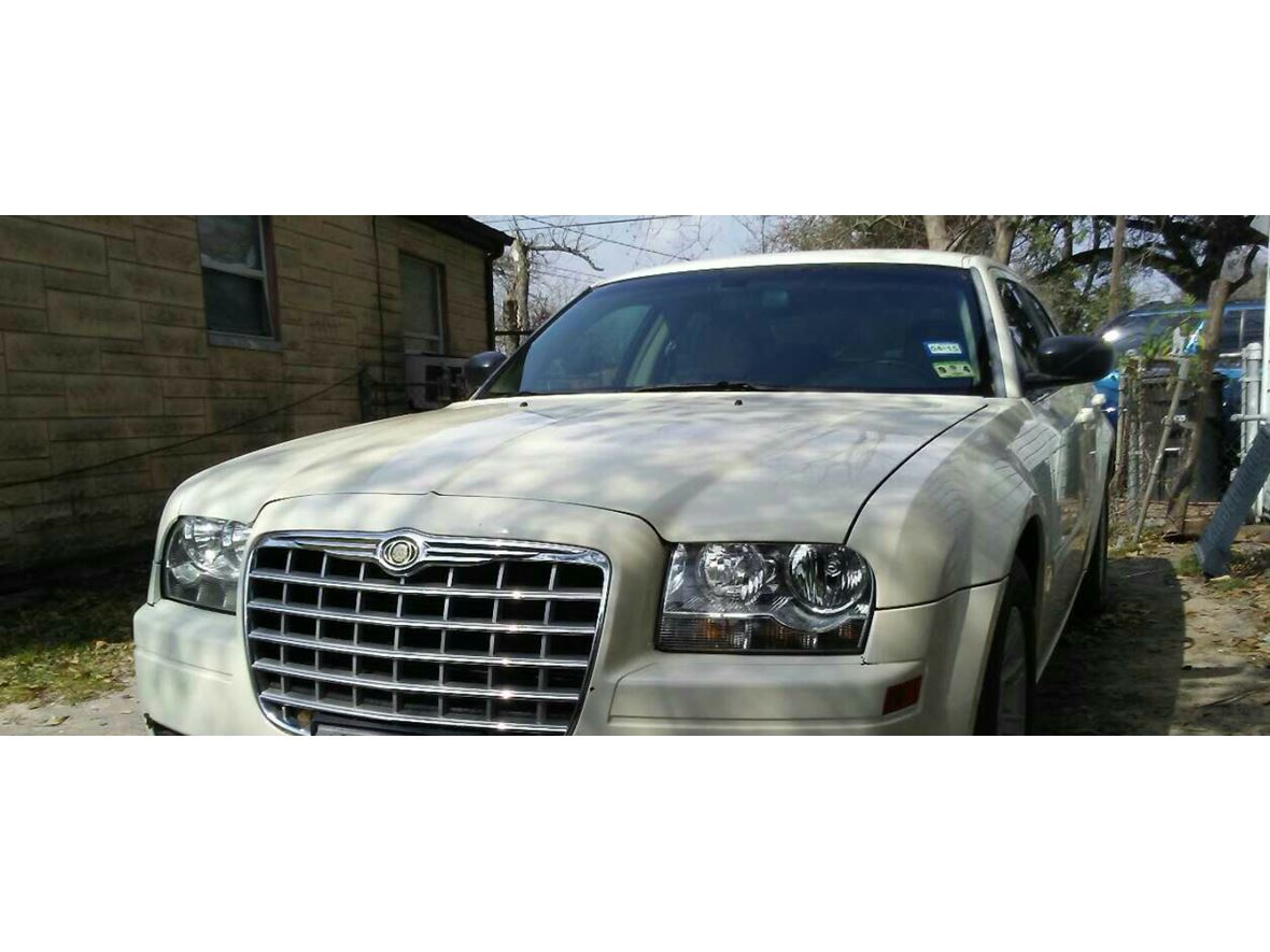 2006 Chrysler 300 for sale by owner in Houston