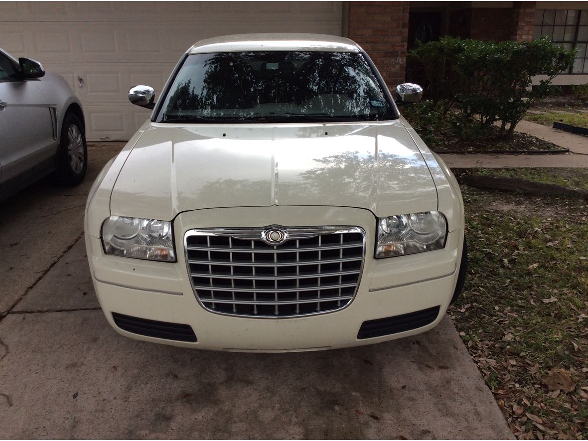 2007 Chrysler 300 for Sale by Owner in Houston, TX 77299