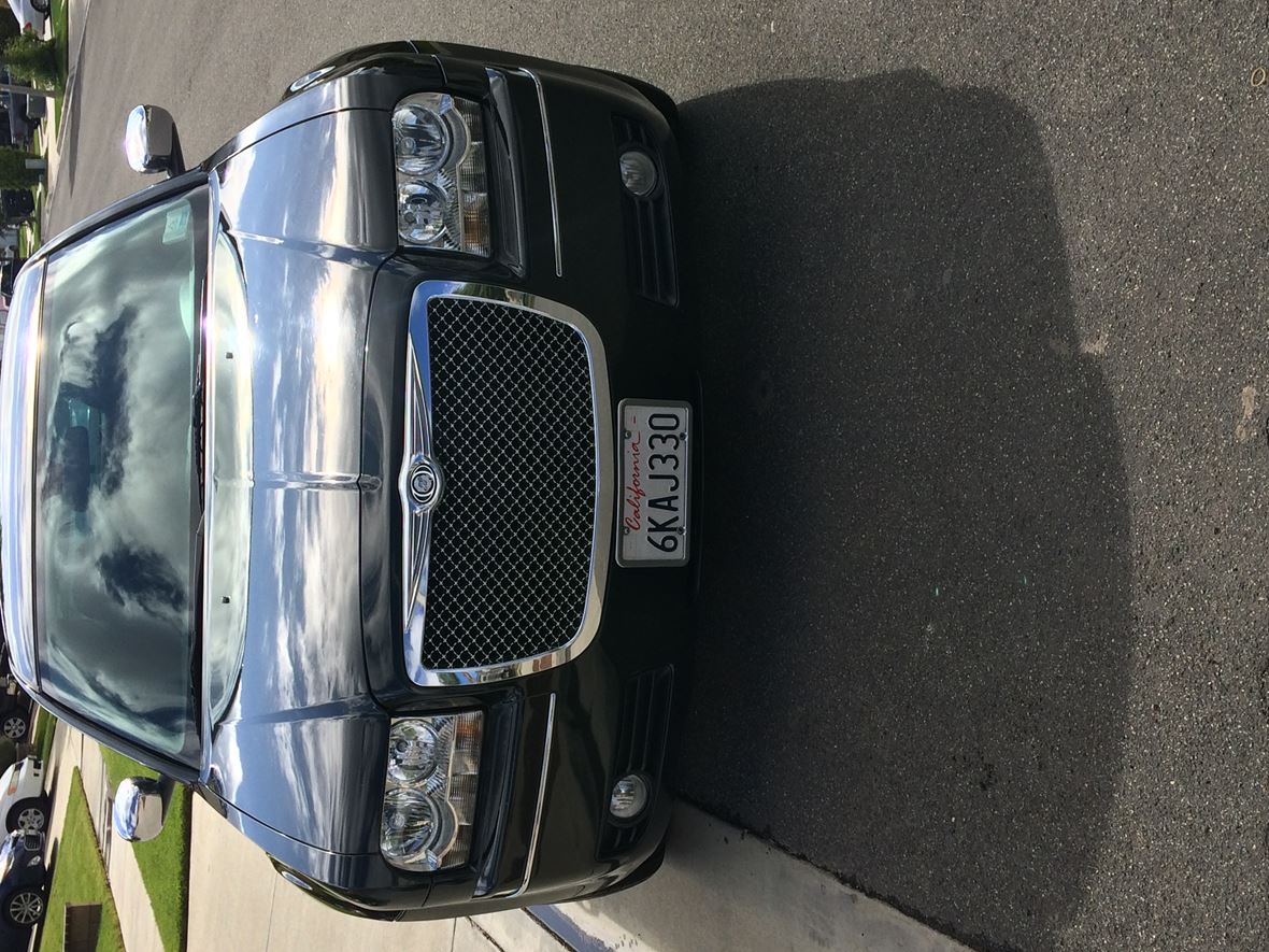 2010 Chrysler 300 for sale by owner in Corona