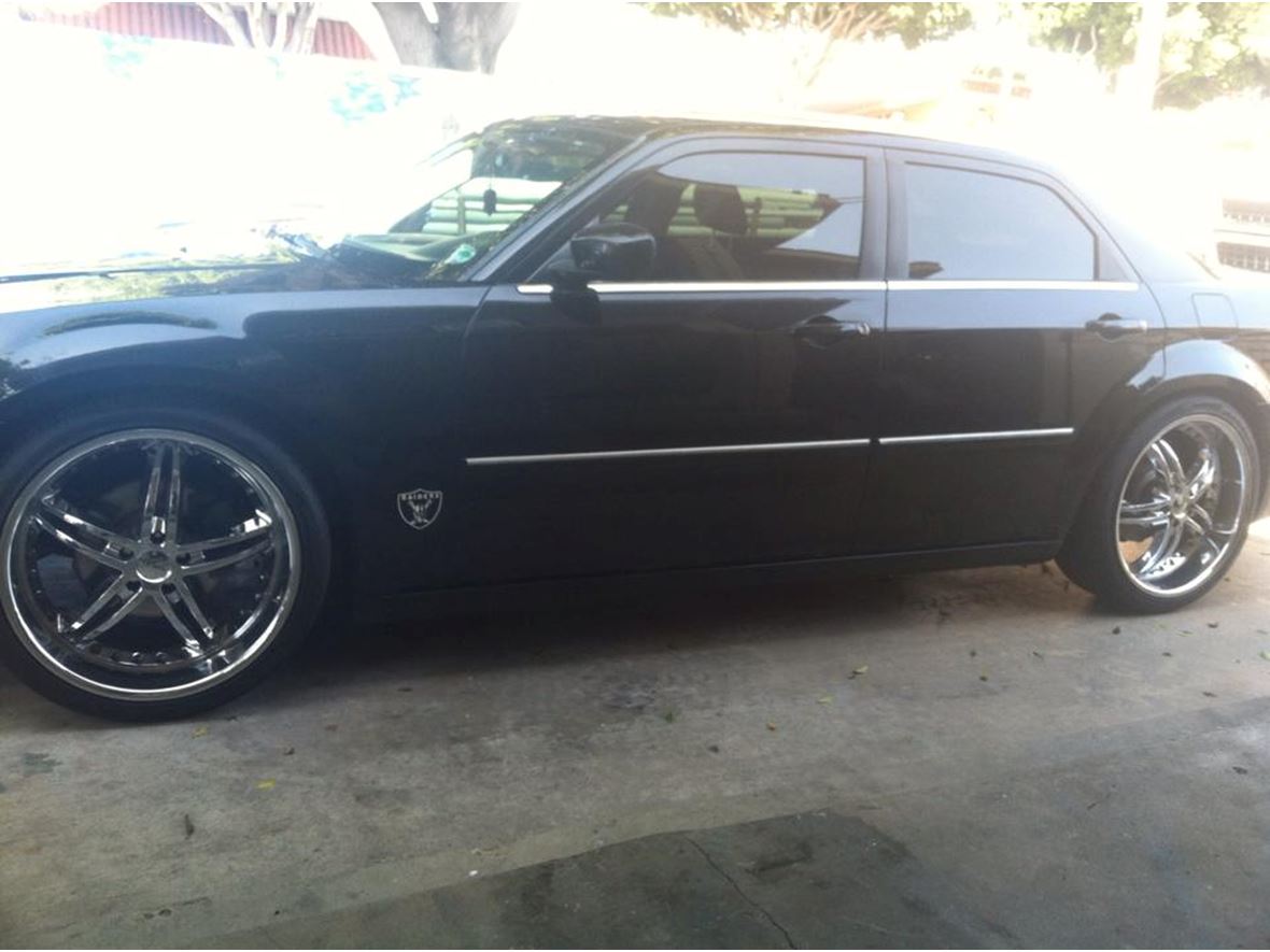 2006 Chrysler 300C for sale by owner in Lakewood