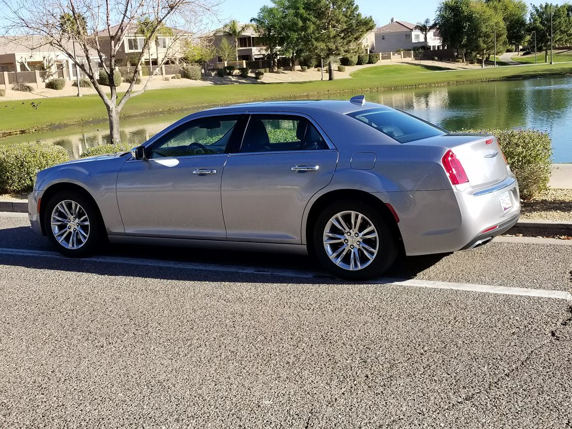 2016 Chrysler 300C for sale by owner in Peoria