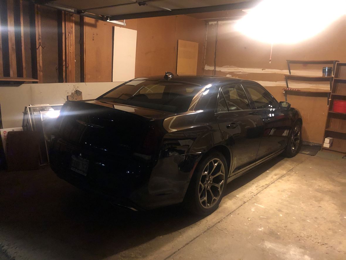 2016 Chrysler 300C for sale by owner in Naperville