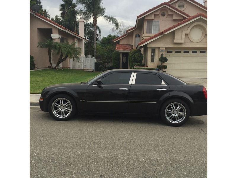 2005 Chrysler 300M for sale by owner in Fontana