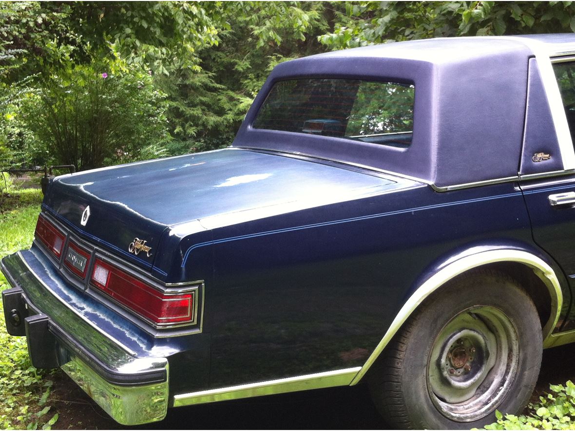 1987 Chrysler Fifth avenue Classic Car Elkhorn City, KY 41522