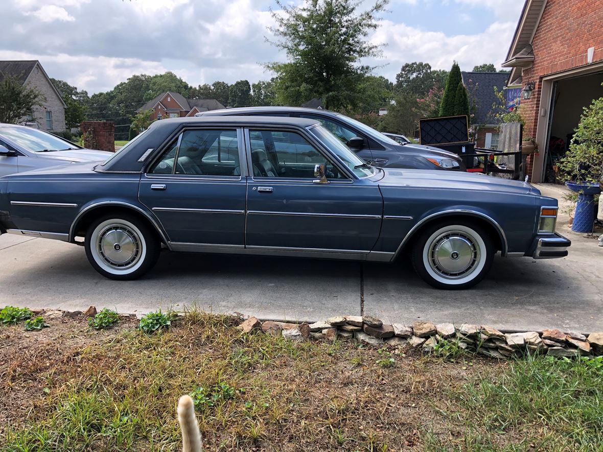 1979 Chrysler Le Baron for sale by owner in Soddy Daisy