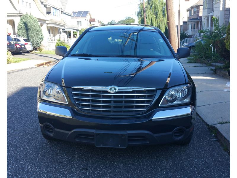 2006 Chrysler Pacifica Touring for sale by owner in Fort Lee