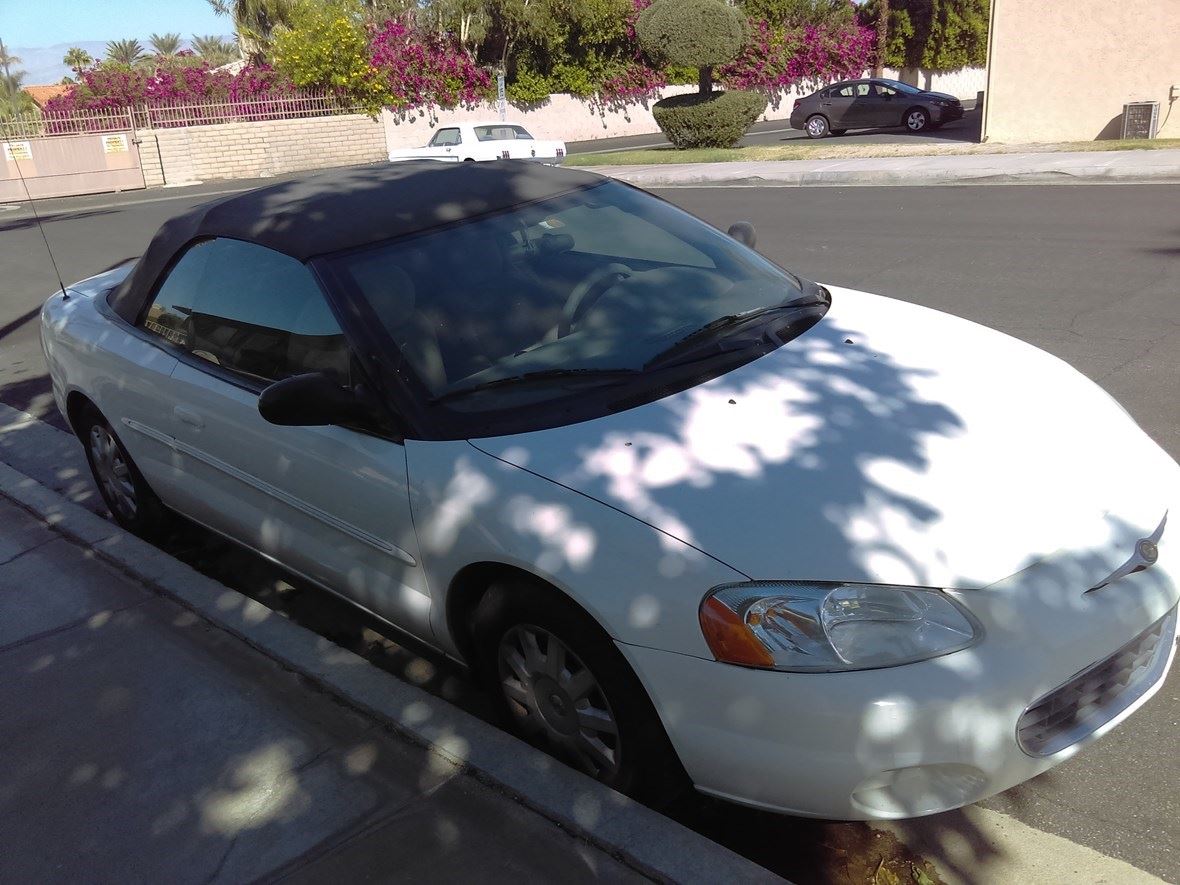 2003 Chrysler Sebring for sale by owner in Palm Desert