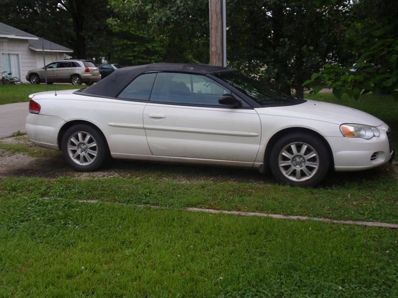 2005 Chrysler Sebring for Sale by Owner in Poplar Bluff, MO 63902