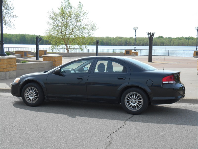2006 Chrysler Sebring for Sale by Owner in Muscatine, IA 52761