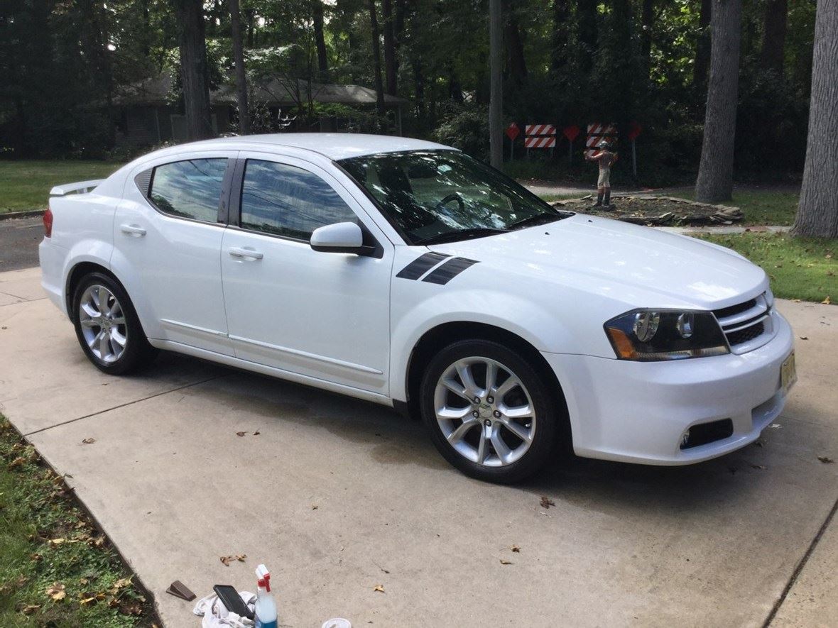 2013 Dodge Avenger for sale by owner in Collingswood