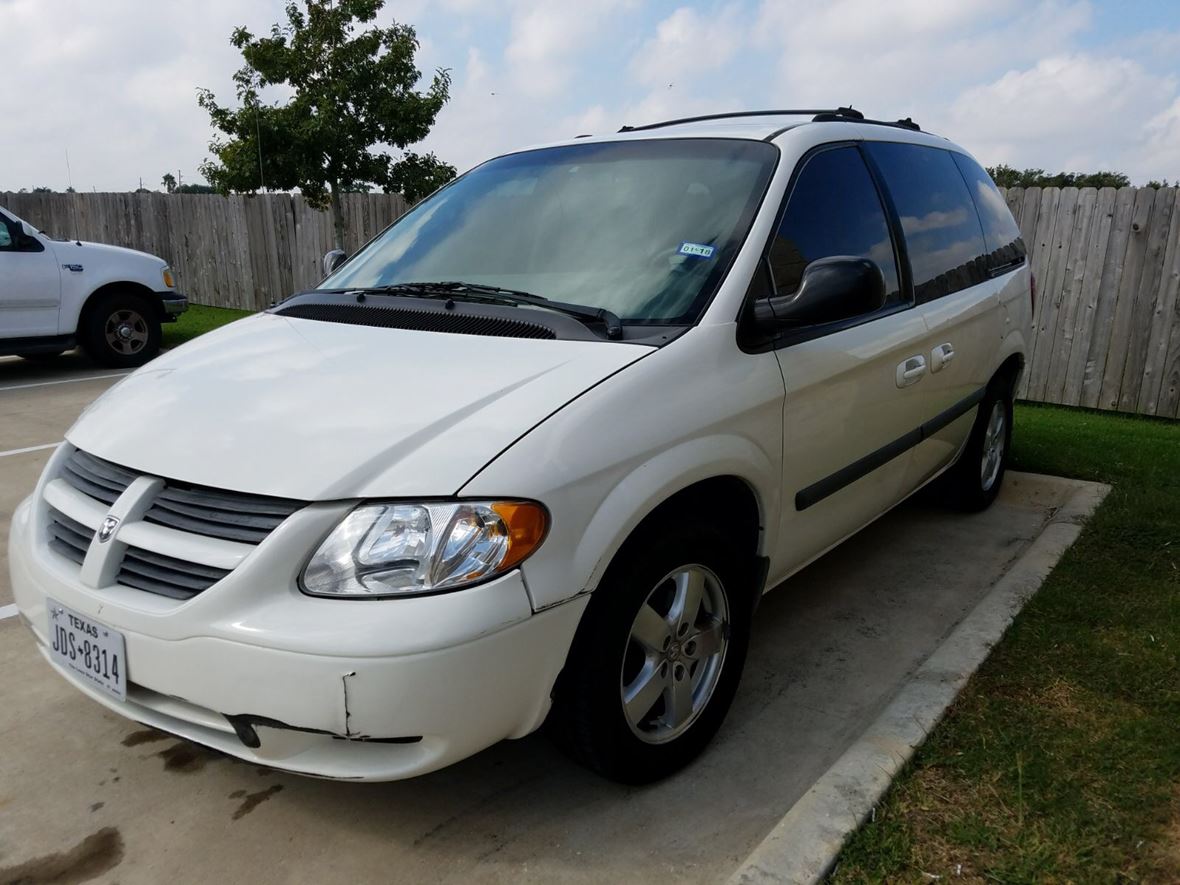 2005 Dodge Caravan for sale by owner in Houston