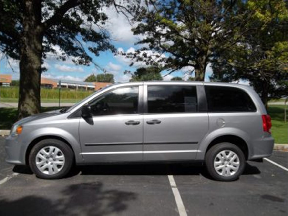 2015 Dodge Caravan for sale by owner in Lees Summit