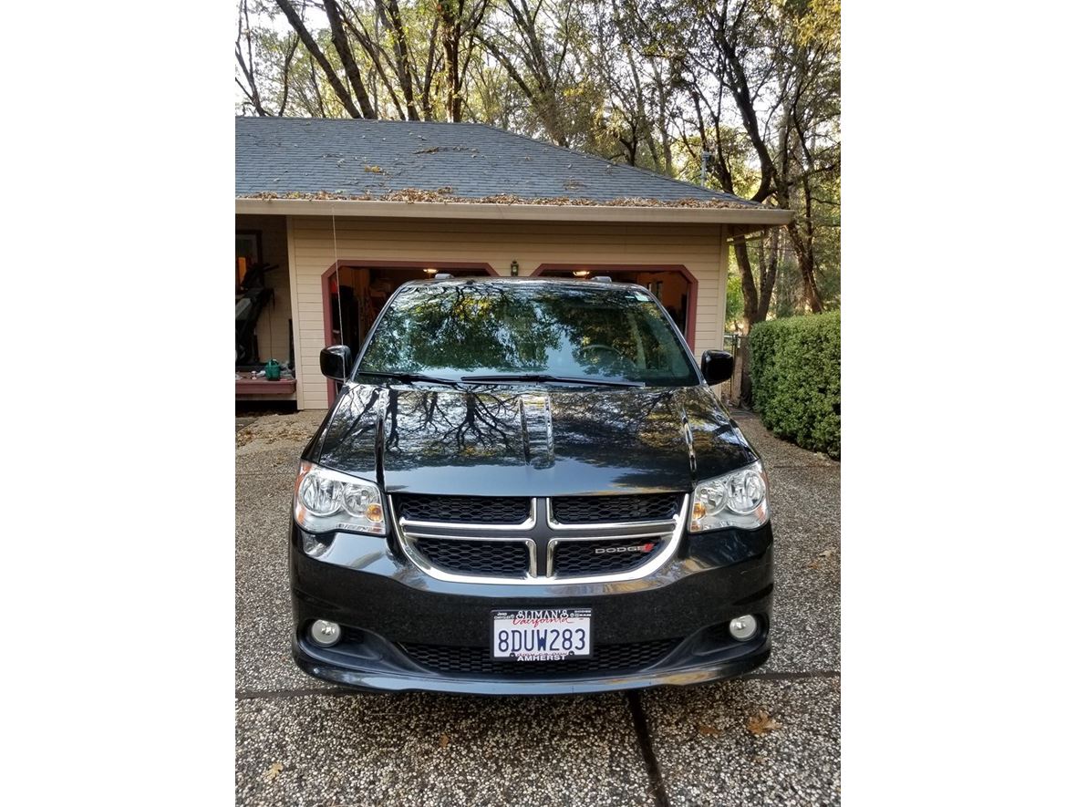 2017 Dodge Caravan for sale by owner in Paradise