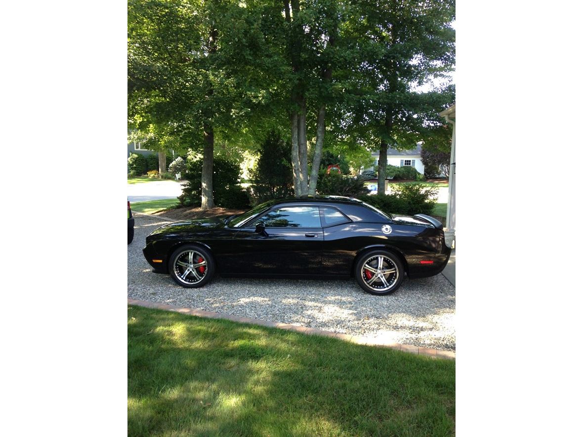 2010 Dodge Challenger for sale by owner in Cranston
