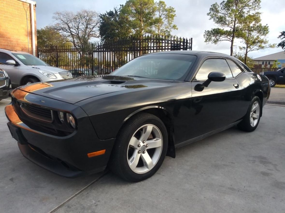 2011 Dodge Challenger for sale by owner in Houston
