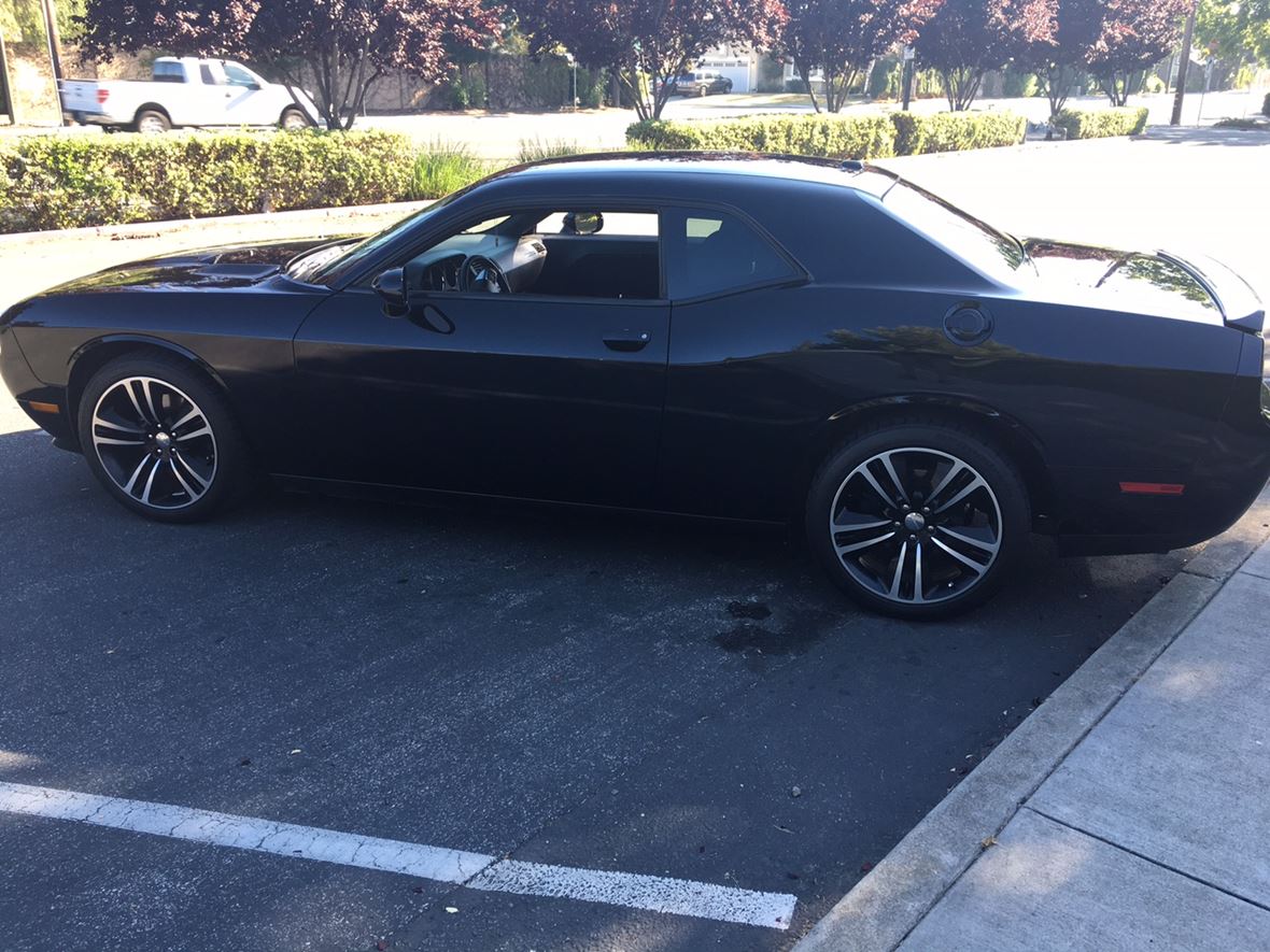 2012 Dodge Challenger for sale by owner in San Jose