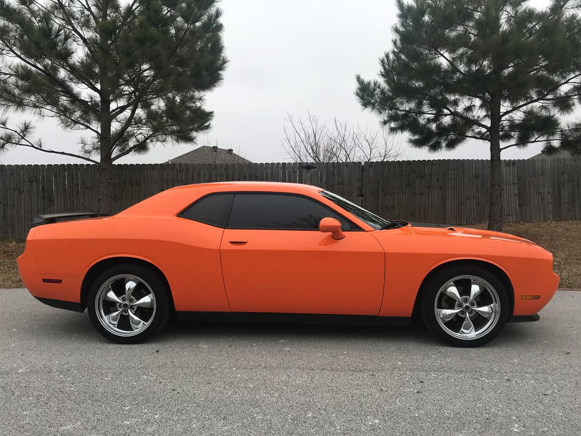 2012 Dodge Challenger for sale by owner in Rogers