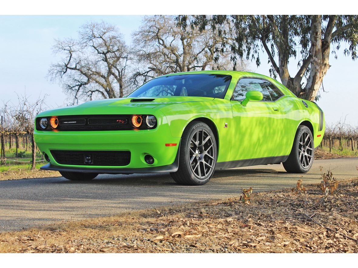 2015 Dodge Challenger for sale by owner in North Attleboro