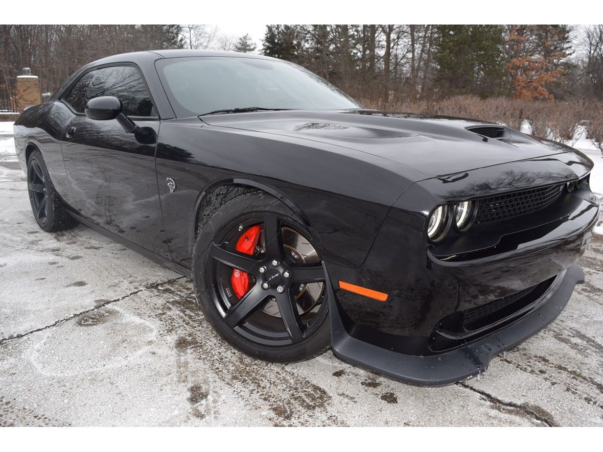 2017 Dodge Challenger SRT HELLCAT-EDITION for sale by owner in Sunnyside