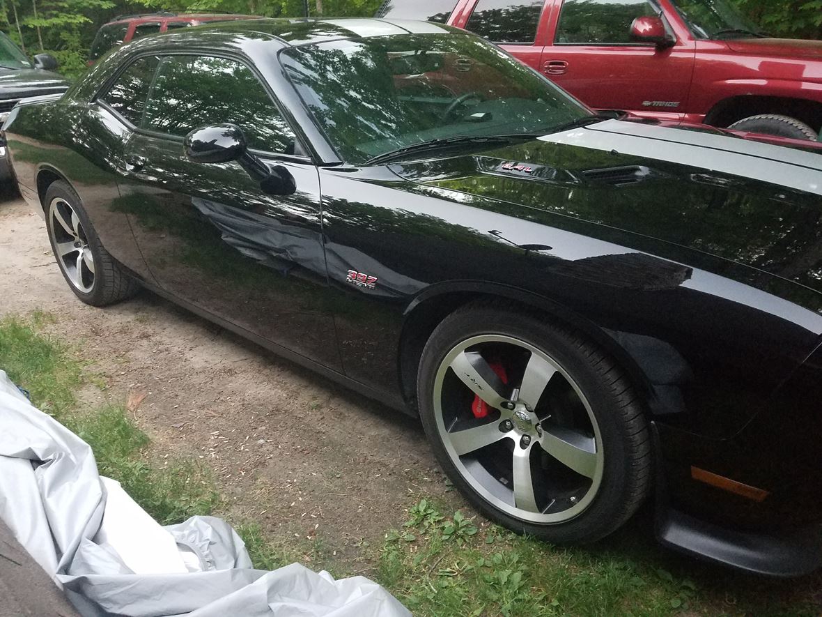 2012 Dodge Challenger srt8 for sale by owner in Ossipee