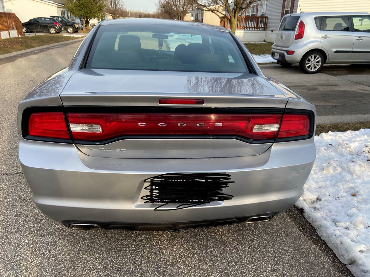 2013 Dodge Charger for sale by owner in Elkhart