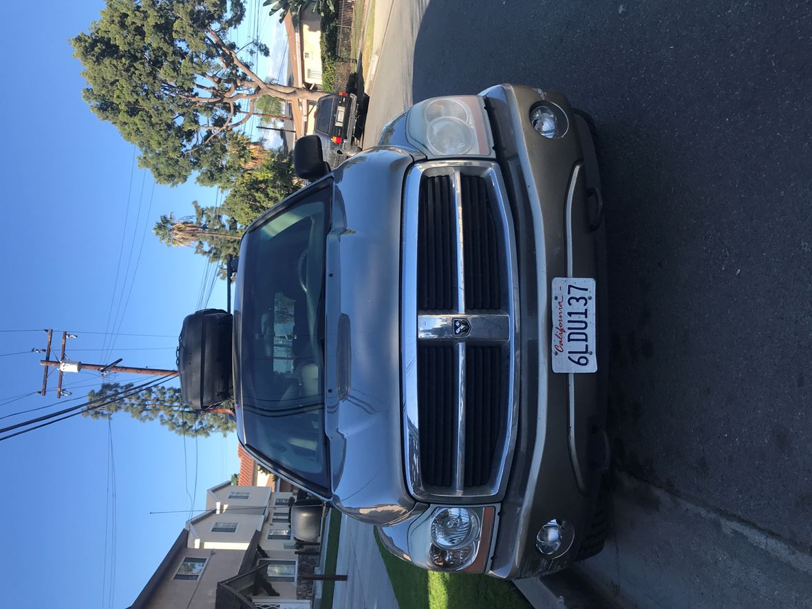 2004 Dodge Durango for sale by owner in Downey