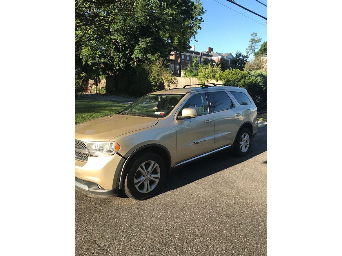 2011 Dodge Durango for sale by owner in Manhasset