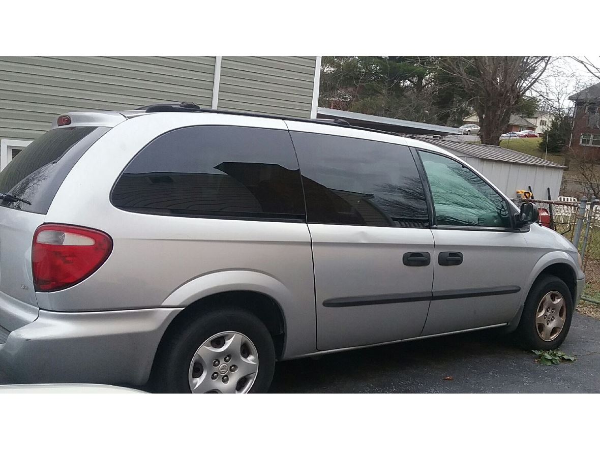 2003 Dodge Grand Caravan for sale by owner in Roanoke