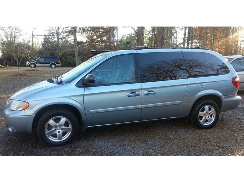 2005 Dodge Grand Caravan for sale by owner in Summerville