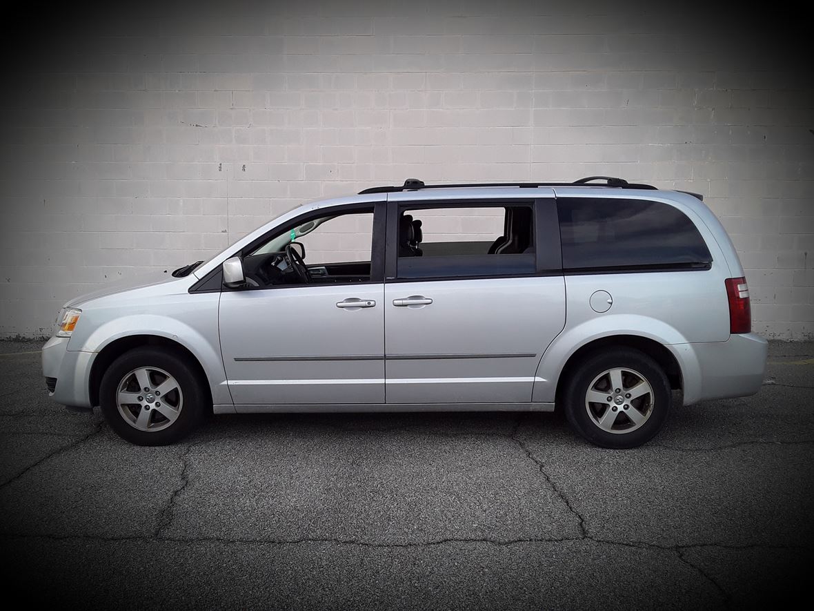 2010 Dodge Grand Caravan for sale by owner in Houston