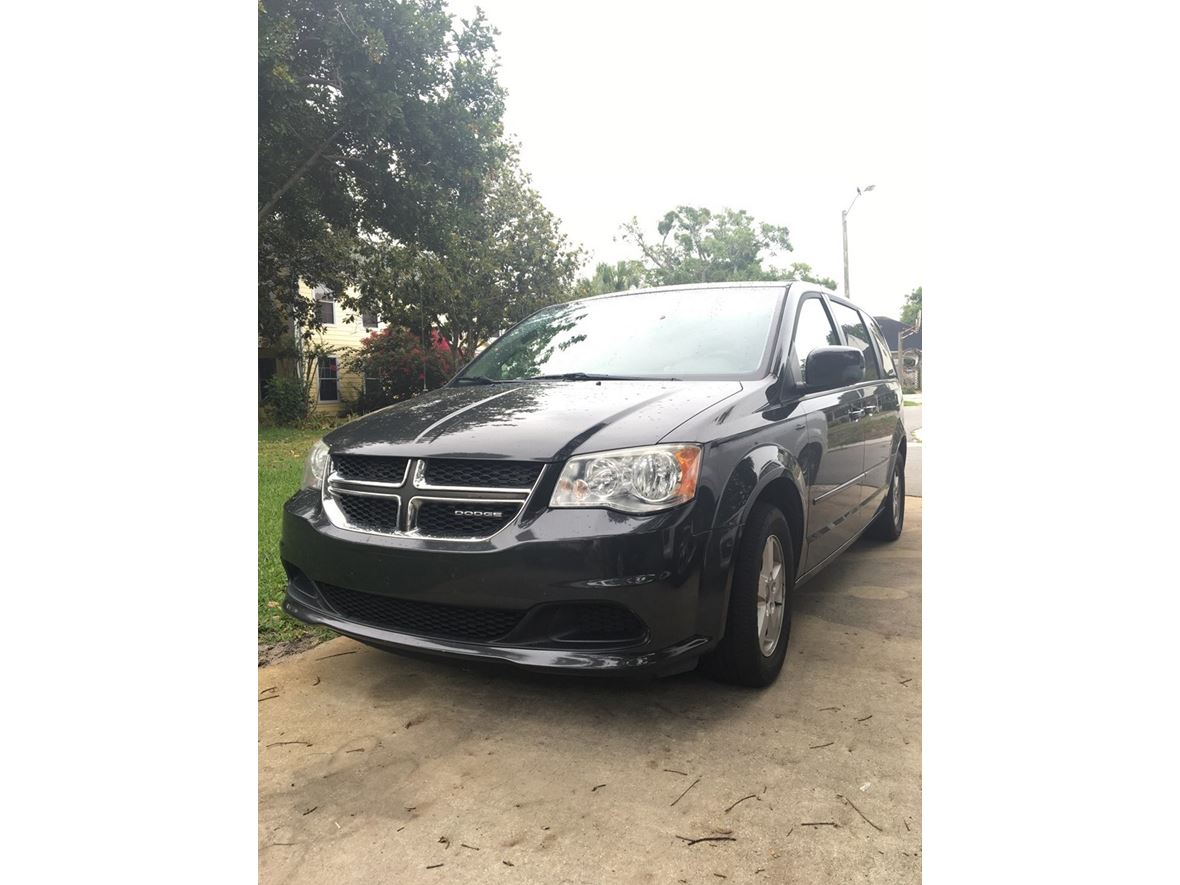 2012 Dodge Grand Caravan for sale by owner in Merritt Island