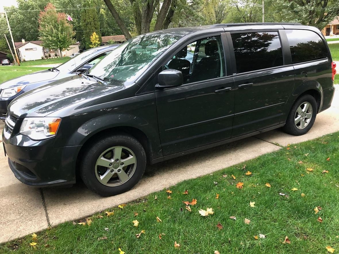 2012 Dodge Grand Caravan for sale by owner in Dixon