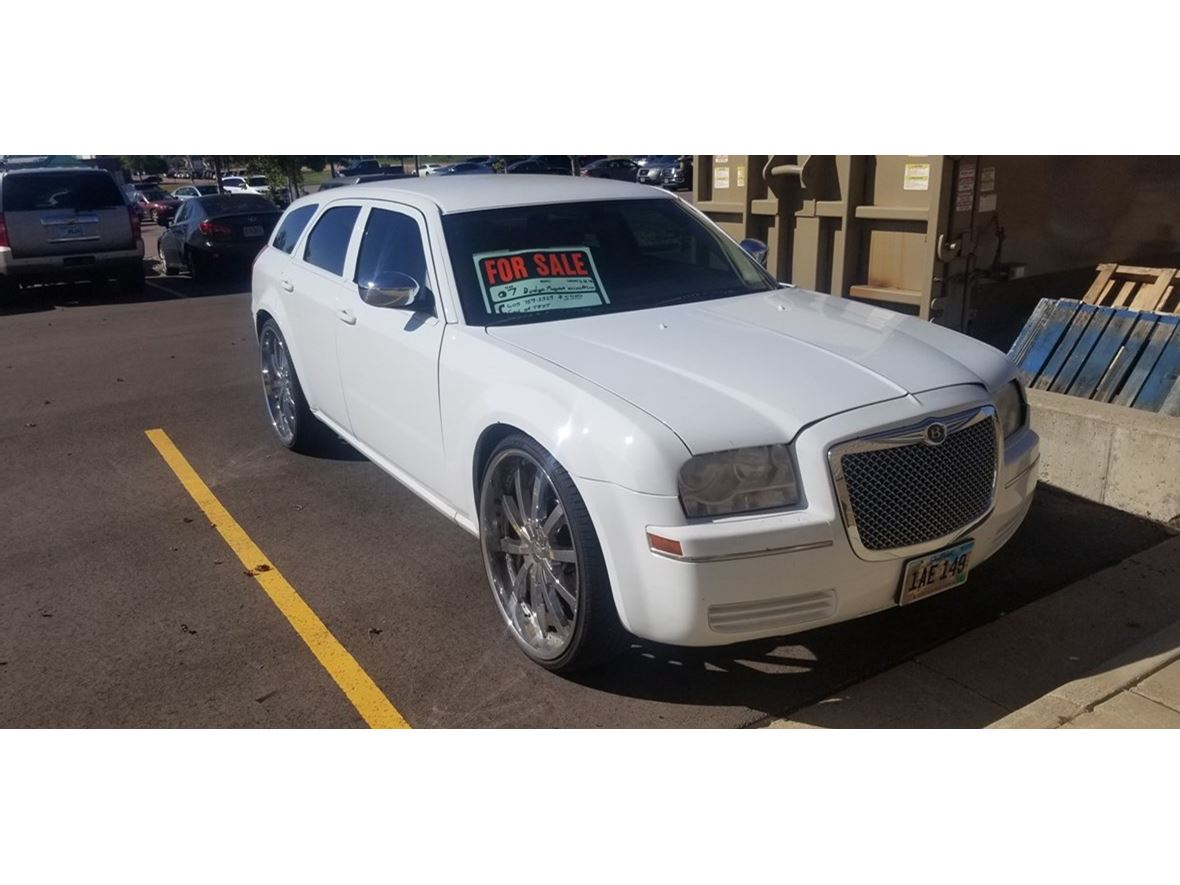 2007 Dodge Magnum for sale by owner in Sioux Falls