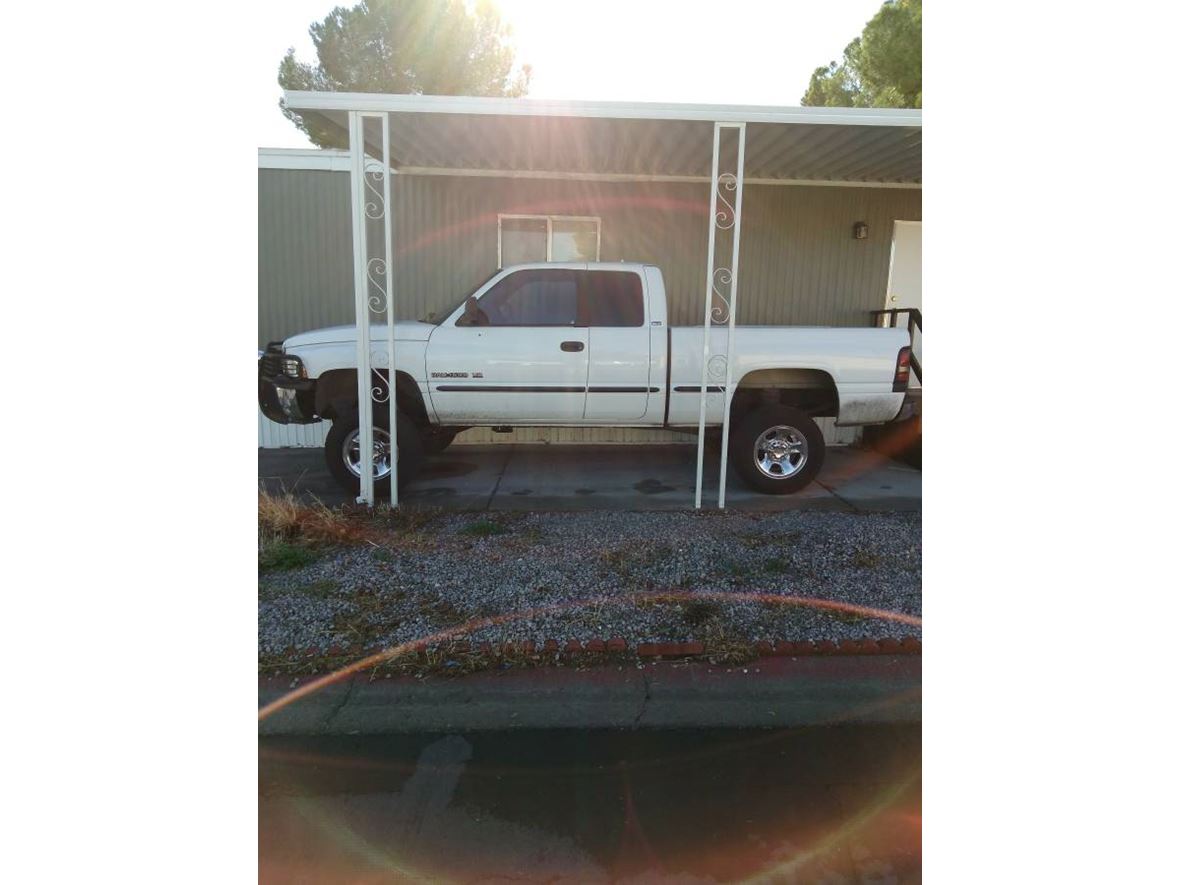 1999 Dodge Ram 1500 for sale by owner in Las Vegas