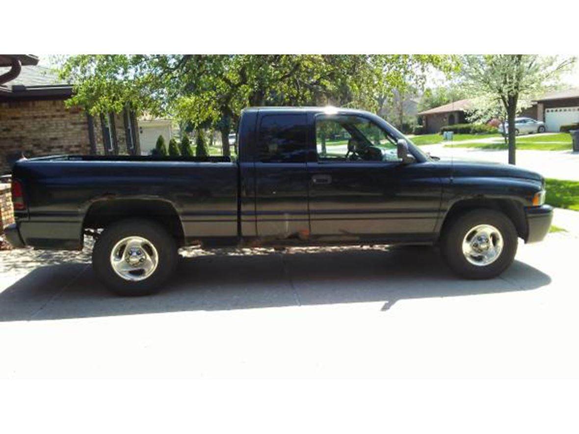 1999 Dodge Ram 1500 for sale by owner in Troy