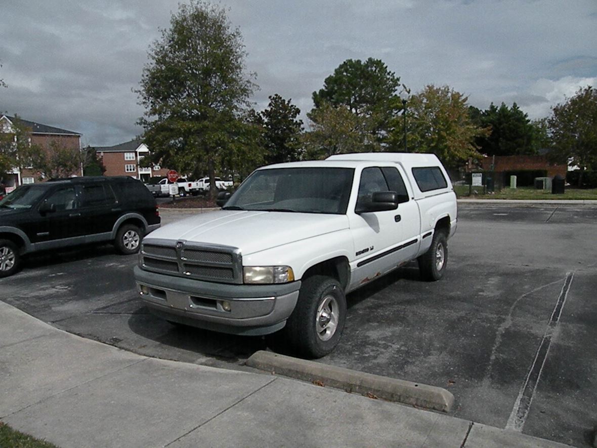 1999 Dodge Ram 1500 for sale by owner in Jacksonville