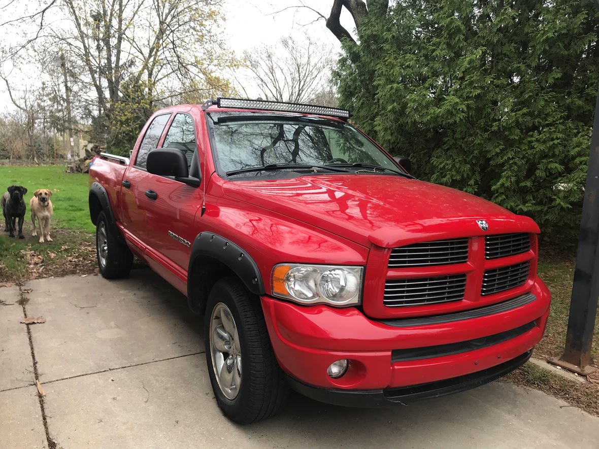 2005 Dodge Ram 1500 for sale by owner in New Berlin