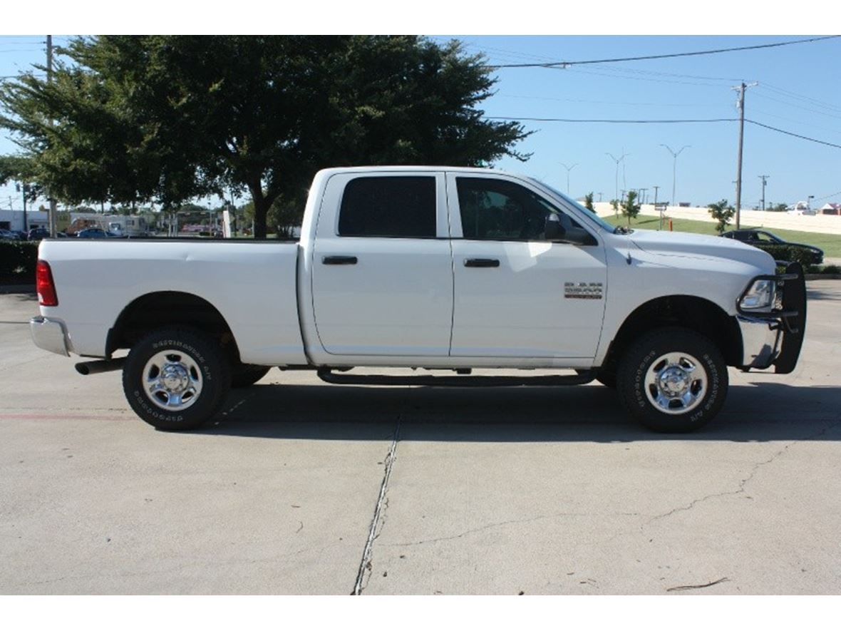 2013 Dodge Ram 2500 for sale by owner in Grand Prairie